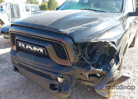 2020 Ram 1500 Classic Warlock 4X4 6'4 Box из США, поврежденный, VIN 1C6RR7GG7LS146792